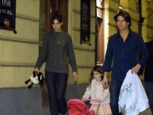 Tom Cruise s rodinou v Praze