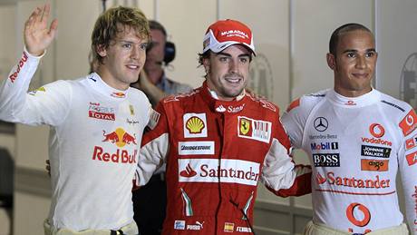Promní Alonso pole position ve vítzství v Singapuru stejn, jako se mu to podailo v italské Monze?