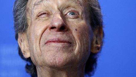 Americký režisér Arthur Penn zemřel den po svých 88. narozeninách Americký režisér Arthur Penn zemřel den po svých 88. narozeninách