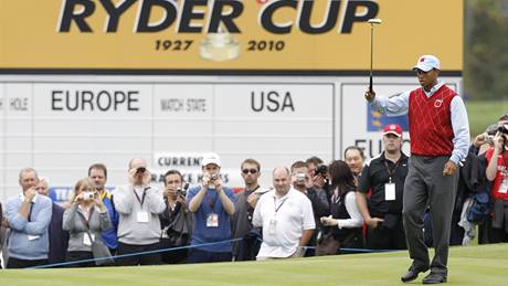 Nejsledovanějším mužem prvního tréninku na Ryder Cup byl Američan Tiger Woods. Nejsledovanějším mužem prvního tréninku na Ryder Cup byl Američan Tiger Woods.