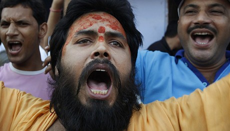 Hinduisté slaví po rozsudku indického soudu o rozdlení posvátného místa.