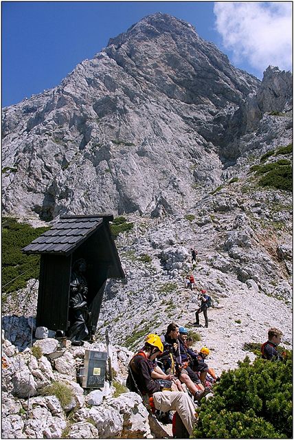 Odpoinek u Madony (1585 m), vporad Preiner Wand (1783 m)