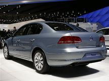 Nov Volkswagen Passat