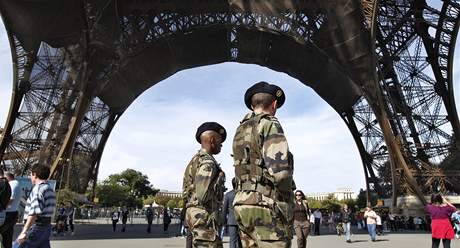 Francouztí vojáci se vracejí dom (Ilustraní snímek)