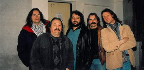 Skupina Promny v roce 1995, zleva Franta Larry Krofta, Míra Ddek Zábranský, Vía Zábranský, Honza Hako a Karel Hrabák.