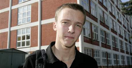 Student Richard Zezula ze Zlína vyhrál celorepublikovou sout v programování obrábcích stroj.