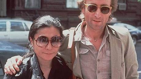 John Lennon a jeho manelka Yoko Ono v New Yorku v roce 1980