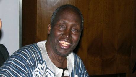 Ngugi wa Thiong'o Ngugi wa Thiong'o