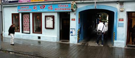 ínská restaurace Chutné tstí leí nedaleko luáneckého parku v Brn