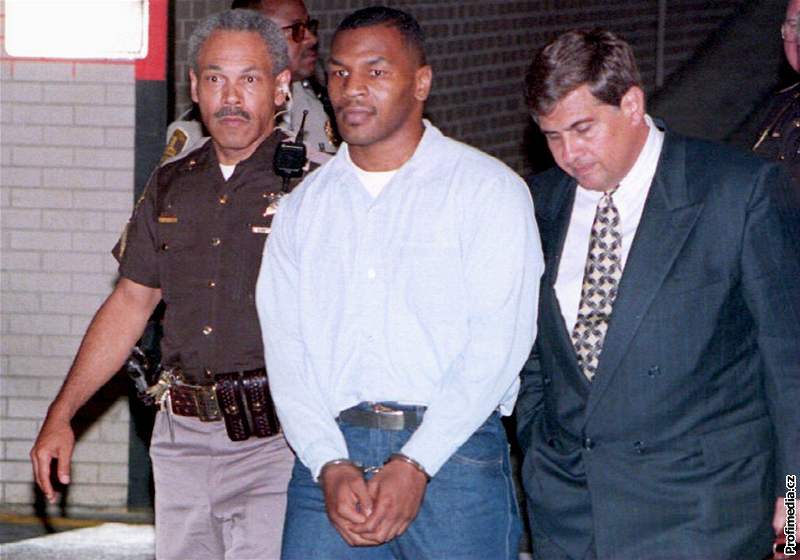 Mike Tyson u soudu kvli znásilnní