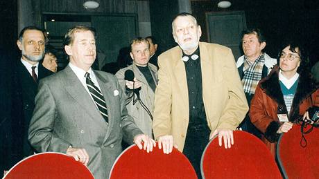 Prezident Václav Havel navtívil divadlo, 7. bezen 1996