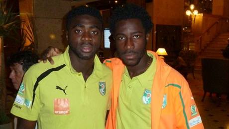 Bony Wilfried (vpravo) a Kolo Touré na srazu reprezentace Pobřeží slonoviny. Bony Wilfried (vpravo) a Kolo Touré na srazu reprezentace Pobřeží slonoviny.