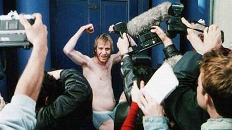Rhys Ifans ve filmu Notting Hill Rhys Ifans ve filmu Notting Hill