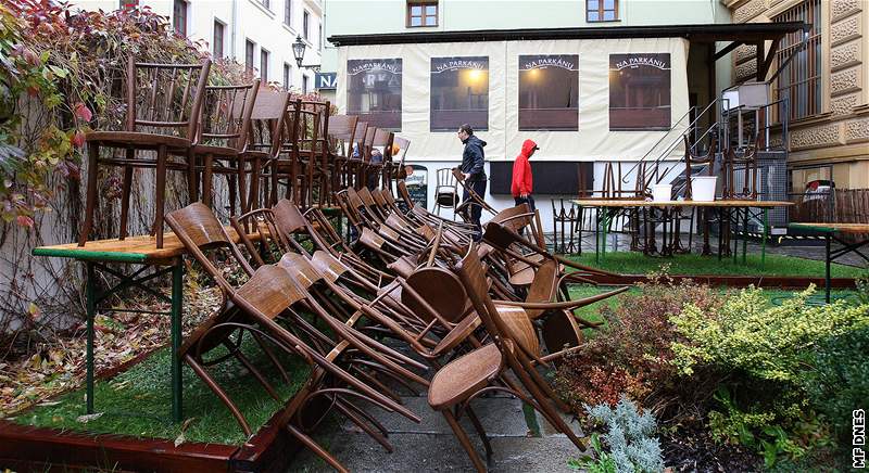 Poár zniil výep a kou zapinil vechny prostory známé restaurace.