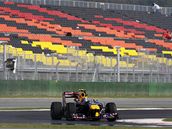 Mark Webber s vozem Red Bull pi druhm trninku Velk ceny Koreje.