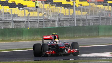 Lewis Hamilton z McLarenu bhem tréninku na VC Koreje.