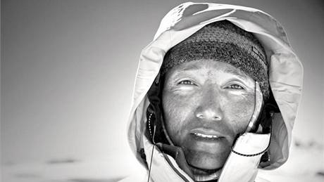Legendární erpa Chewang Nima byl 19krát na vrcholu Mount Everestu