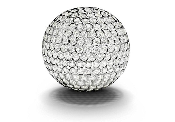 Nejdraí golfový míek na svt je vyrobený z bílého zlata osazeného 409 bílými diamanty nejvyí kvality. Jeho cena je dvacet milion korun.