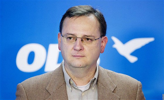 Premiér a pedseda ODS Petr Neas po jednání výkonné rady strany zopakoval, e by si pál, aby v Praze vznikla koalice jeho strany s TOP 09.
