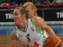 Frida Eldebrinkov z Frisca Brno v duelu s Orenburgem