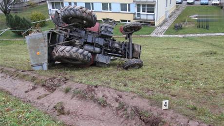 Nehoda traktoru ve Vrchlabí