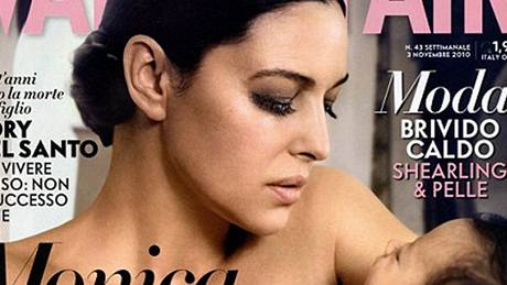 Monica Bellucci na obálce Vanity Fair s dcerou Léonií