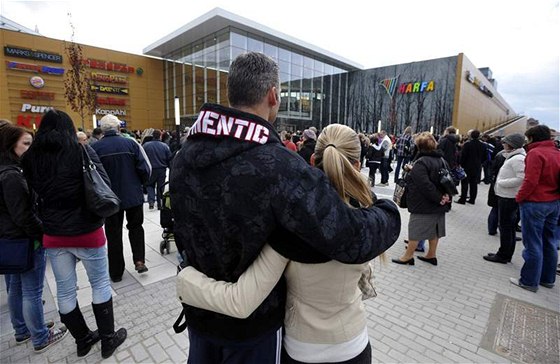 Nové nákupní centrum Galerie Harfa je oteveno.