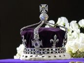 Diamant Koh-i-noor zasazen v britsk krlovsk korun