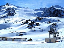 Pohled od horn stanice Gletscherexpress kvrcholu Hinterer Brunnenkogel