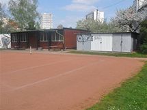 Souasn tenisov hit v arelu u Bavlny