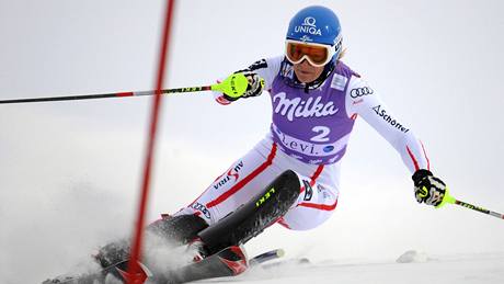 Rakouská lyaka Marlies Schildová pi slalomu v Levi.