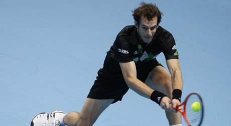 VODN ZPAS. V prvnm zpase musk dvouhry na Turnaji mistr se pedstavil Andy Murray.