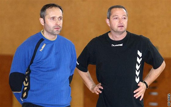 Trenéi reprezentace Jan Baný (vpravo) a Duan Poloz mají ke Zlínu úzký vztah.