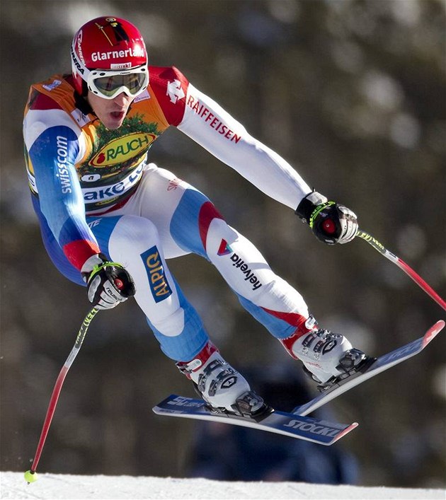 OUTSIDER SVITÍ K VÍTZSTVÍ. Tobias Grünenfelder vyhrál superobí slalom v Lake Louise.