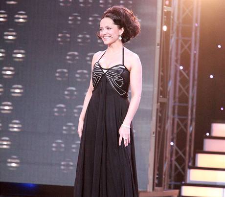 Lucie Bl v show esko Slovensko m talent (7.11. 2010)