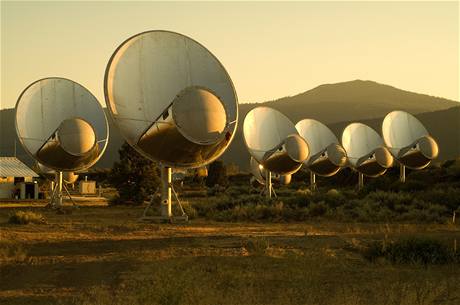 Antny v institutu SETI (Search of Extraterrestrial Intelligence)