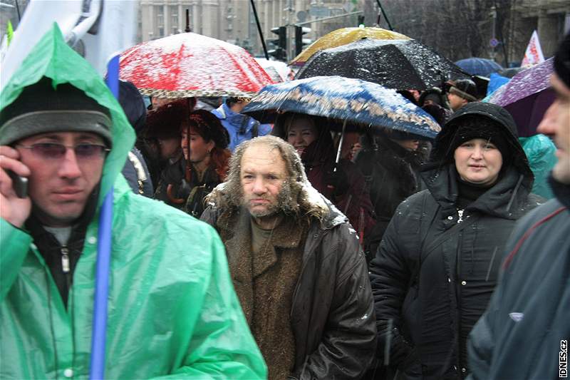 Protesty v kyjevských ulicích zamené pvodn proti daové reform ji nabraly politický rozmr.