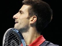 Novak Djokovi slav postup do semifinle Turnaje mistr