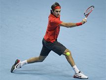 PERFEKTN DER. vcarsk tenista Roger Federer ve finle Turnaji mistr v Londn.