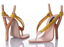 Extravagantn boty od Kobi Leviho - model Sling Shot