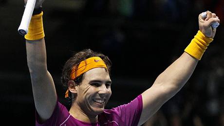 VÍTZ. panl Rafael Nadal se raduje po semifinále Turnaje mistr, kde pemohl domácího tenistu Andy Murrayho.