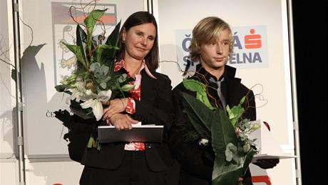 Za Golfistku roku 2010 Kláru Spilkovou převzala spolu s nejlepším amatérským hráčem Davidem Procházkou cenu maminka. Za Golfistku roku 2010 Kláru Spilkovou převzala spolu s nejlepším amatérským hráčem Davidem Procházkou cenu maminka.