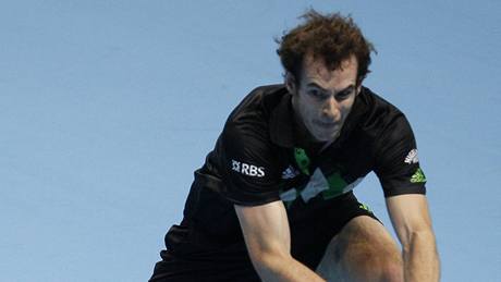 ÚVODNÍ ZÁPAS. V prvním zápase muské dvouhry na Turnaji mistr se pedstavil Andy Murray.
