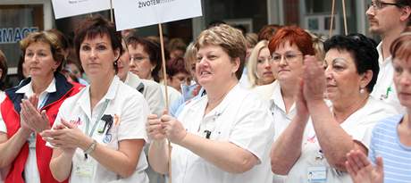 Stávka odborá proti sniování plat zamstnanc veejného sektoru v Havíov. (8. prosince 2010)