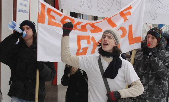 Protest student hoického gymnázia v Hradci Králové (2. listopadu 2010)