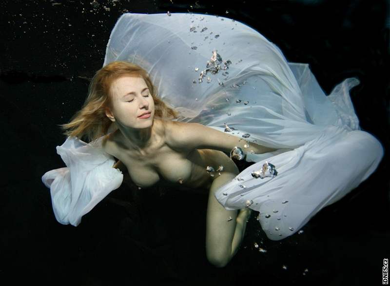 Mistrovství R v podvodním fotografování - kategorie model, 2.místo - Alena Voráková