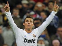 DAL JSEM HO. Cristiano Ronaldo z Realu Madrid se raduje z glu, kter vstelil.