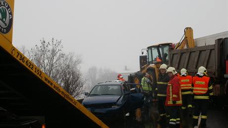 Hromadná nehoda u Chluman na Lounsku. (8.12.2010) 