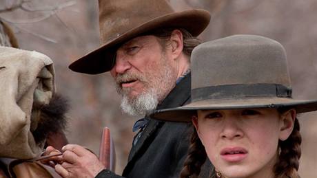 Z filmu True Grit (Opravdová kurá) - Jeff Bridges a Hailee Steinfeldová