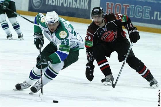 Miroslav Blaák (vlevo) bude Uf v Karlových Varech kvli reprezentaním povinnostem chybt.